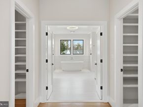 7603 Burnside Court, Falls Church VA 22043