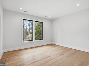 7603 Burnside Court, Falls Church VA 22043