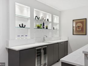 7603 Burnside Court, Falls Church VA 22043