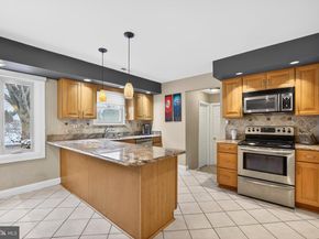 52 Hampton Drive, Churchville PA 18966