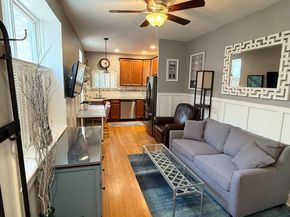 512 Fitzwater Street R, Philadelphia PA 19147