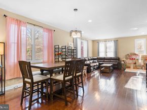 286 Parker Avenue C, Philadelphia PA 19128