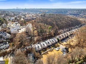 286 Parker Avenue C, Philadelphia PA 19128