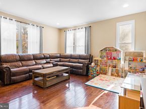 286 Parker Avenue C, Philadelphia PA 19128