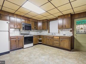 1012 E Moyamensing Avenue, Philadelphia PA 19147