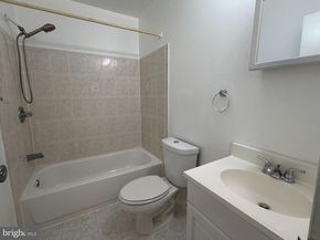 4597 Logsdon Drive 36, Annandale VA 22003