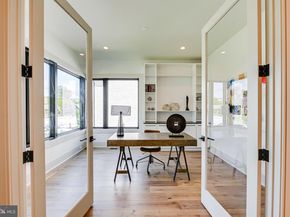 6634 Brawner Street, Mclean VA 22101