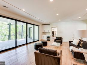 6634 Brawner Street, Mclean VA 22101