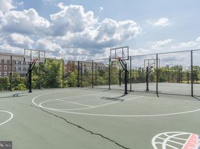 737 Swann Avenue 406, Alexandria VA 22301