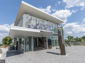 737 Swann Avenue 406, Alexandria VA 22301