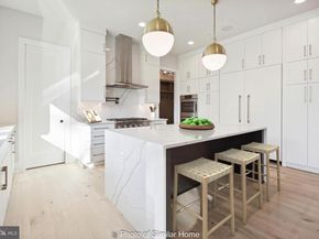 2005 N Taylor Street, Arlington VA 22207