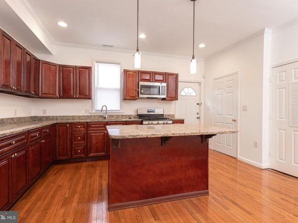 1911 17TH Street SE, Washington DC 20020