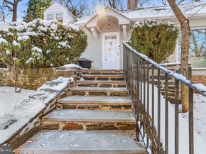 923 Winding Lane, Media PA 19063