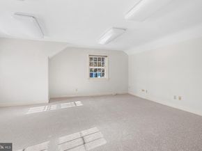 923 Winding Lane, Media PA 19063