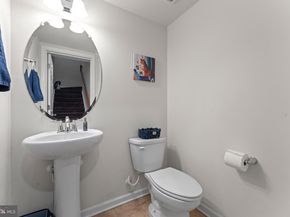 484 Rowan Street, Warminster PA 18974