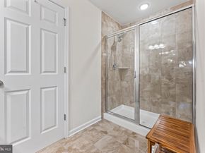 484 Rowan Street, Warminster PA 18974