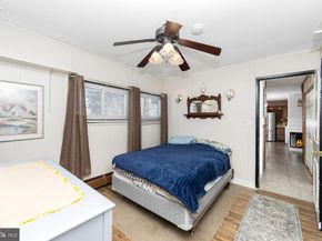 29 Pond Lane, Levittown PA 19054