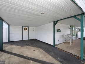 29 Pond Lane, Levittown PA 19054