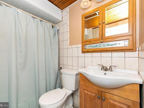 29 Pond Lane, Levittown PA 19054