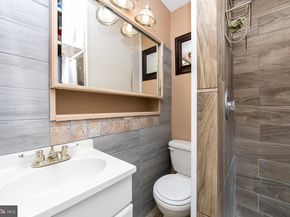 29 Pond Lane, Levittown PA 19054