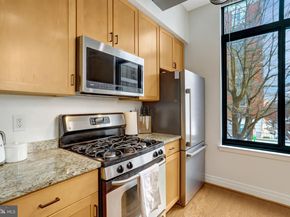 1201 N Garfield Street 206, Arlington VA 22201