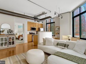 1201 N Garfield Street 206, Arlington VA 22201