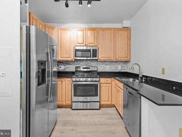 1641 International Drive 412, Mclean VA 22102