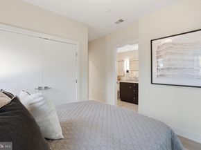 2642 39TH Street NW 6, Washington DC 20007