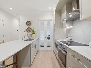 2642 39TH Street NW 6, Washington DC 20007