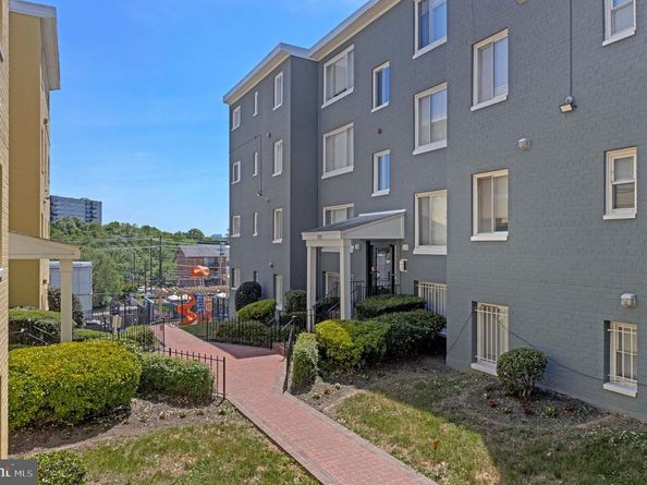 717 Brandywine Street SE 202, Washington DC 20032