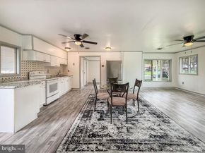 26 Midwood Lane, Levittown PA 19054