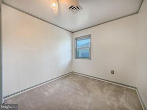 26 Midwood Lane, Levittown PA 19054