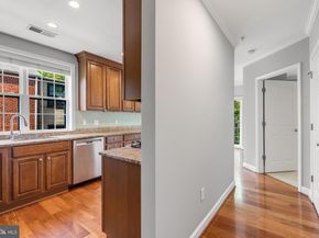 1423 N Rhodes Street 201, Arlington VA 22209