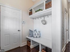 21 Goldney Dr, Newtown PA 18940