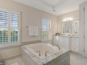 21 Goldney Dr, Newtown PA 18940