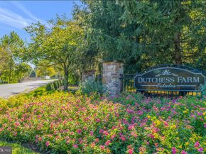 21 Goldney Dr, Newtown PA 18940