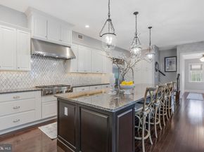 21 Goldney Dr, Newtown PA 18940