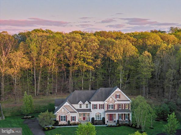 21 Goldney Dr, Newtown PA 18940