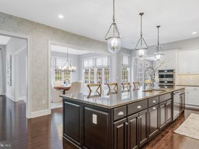 21 Goldney Dr, Newtown PA 18940