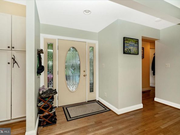 9328 Garden Court, Potomac MD 20854