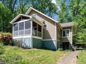 9328 Garden Court, Potomac MD 20854