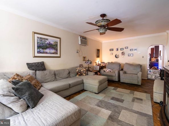 222 Christian Street, Philadelphia PA 19147