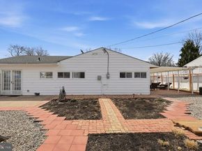 26 Myrtle Lane, Levittown PA 19054