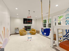 2801 S Joyce Street, Arlington VA 22202