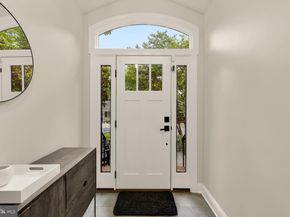 2801 S Joyce Street, Arlington VA 22202