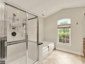 2801 S Joyce Street, Arlington VA 22202