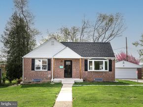 23 Pleasant Road, Broomall PA 19008
