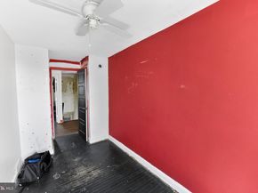 236 W Washington Avenue, Clifton Heights PA 19018