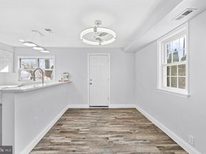 218 E County Line Road, Hatboro PA 19040