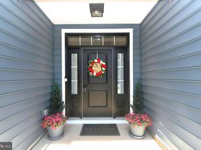 924 Holden Court, Warminster PA 18974